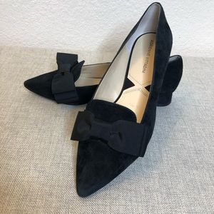Adriene Vittadini Black Pointed Toe Suede Shoes